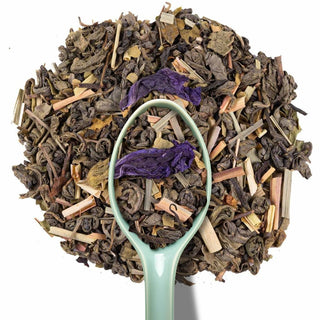 Sachet vrac 200g thé Boost & Energy Alveus, feuilles de Gunpowder, poudre de Matcha, maté vert et morceaux d'abricot.