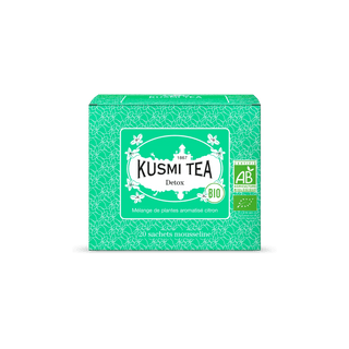 Boîte de 20 sachets mousseline Kusmi Tea Detox Bio, mélange de thé vert, maté et notes de citron toniques.