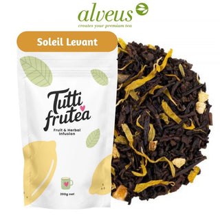 Sachet vrac 200g thé Pu Erh Soleil Levant Alveus, feuilles de thé sombre, écorces d'orange et pétales de souci jaunes.