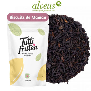 Sachet vrac 200g thé noir Les Biscuits de Maman Alveus, parsemé d'éclats de noisettes, de cannelle et de morceaux de biscuits.